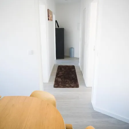 E.c House * Almada